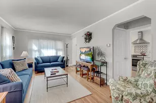 269-19 81st Ave, New Hyde Park, NY 11040 - Photo 7