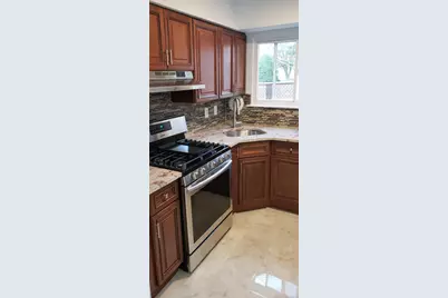 10914 142nd Street, Jamaica, NY 11435 - Photo 7