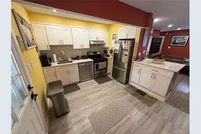 5052 Francis Lewis Blvd, Oakland Gardens, NY 11364 - Photo 5