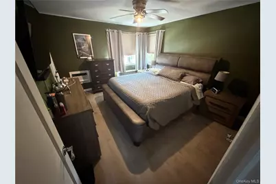 5052 Francis Lewis Blvd, Oakland Gardens, NY 11364 - Photo 3