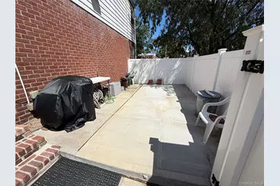 5052 Francis Lewis Blvd, Oakland Gardens, NY 11364 - Photo 27