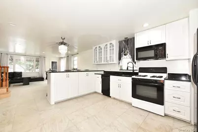 119-26 Inwood Street, Jamaica, NY 11436 - Photo 5