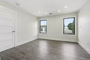 23 Doherty Ave, Elmont, NY 11003 - Photo 21