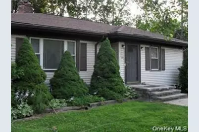 24 Schoolhouse Lane, Poughkeepsie, NY 12603 - Photo 1