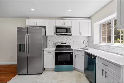 1302 E 223rd Street, Bronx, NY 10466 - Photo 5