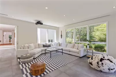 19 Woodland Way, Quogue, NY 11959 - Photo 9