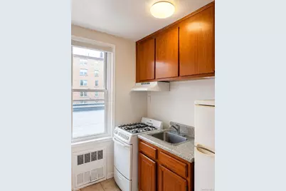 1332 Metropolitan Avenue, Bronx, NY 10462 - Photo 3