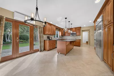 3 Pond Ridge Road, Woodbury, NY 11797 - Photo 5