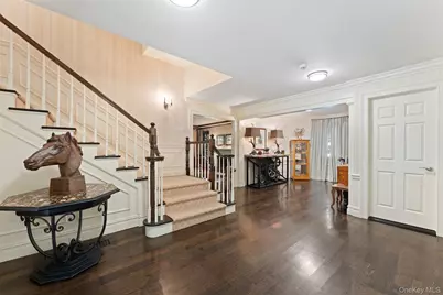 10 Broadmoor Road, Scarsdale, NY 10583 - Photo 5