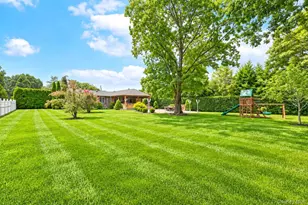 88 Dix Hwy, Dix Hills, NY 11746 - Photo 27