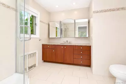 88 Dix Highway, Dix Hills, NY 11746 - Photo 19
