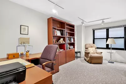 12 Bond Street #4D, Great Neck, NY 11021 - Photo 19