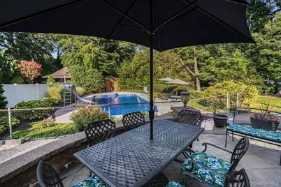 14 Tree Hollow Lane, Dix Hills, NY 11746 - Photo 47