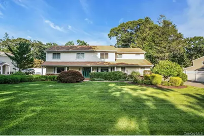 14 Tree Hollow Lane, Dix Hills, NY 11746 - Photo 3
