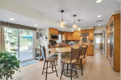 14 Tree Hollow Lane, Dix Hills, NY 11746 - Photo 19