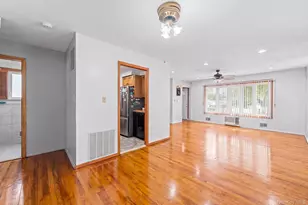 128-14 144th St, Jamaica, NY 11436 - Photo 9