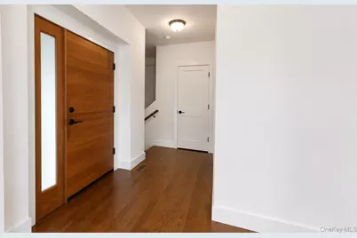 422 E Boston Post Road #101, Mamaroneck, NY 10543 - Photo 3