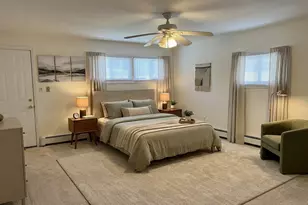 14 Cinder Ln, Hicksville, NY 11801 - Photo 9