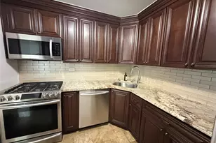 1 Bay Club Dr, Bayside, NY 11360 - Photo 11