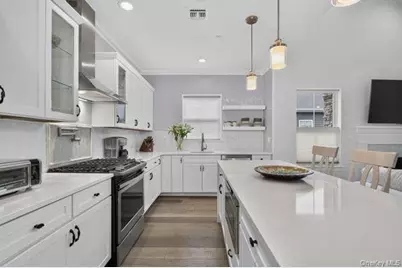 4 Village Drive #4, East Islip, NY 11730 - Photo 11