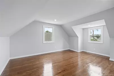 48 Cliff Avenue, Hempstead, NY 11550 - Photo 23