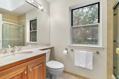 38 Larkspur Lane, Commack, NY 11725 - Photo 15