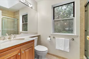 38 Larkspur Ln, Commack, NY 11725 - Photo 15