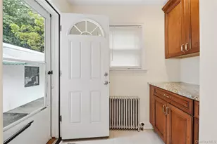 470 Ray St, Freeport, NY 11520 - Photo 21