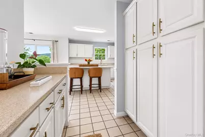 28 E Hill Road, Cortlandt Manor, NY 10567 - Photo 17