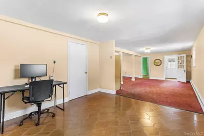 1320 Pine Acres Boulevard, Bay Shore, NY 11706 - Photo 17