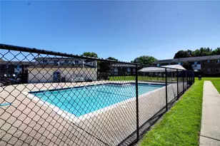 2453 Union Blvd, Islip, NY 11751 - Photo 15