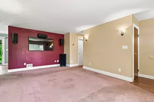 3905 Clove Ct, Seaford, NY 11783 - Photo 9