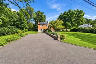 3740 Eleanor Dr, Mohegan Lake, NY 10547 - Photo 3