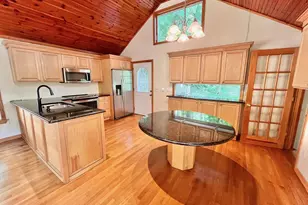 8 Anton Pl, Lake Peekskill, NY 10537 - Photo 3