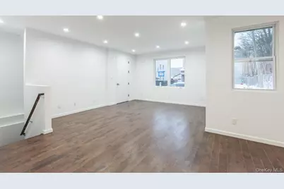 100-03 90 Avenue, Richmond Hill, NY 11418 - Photo 9