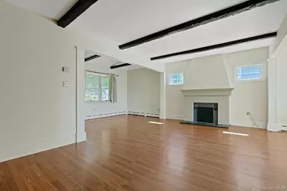 19 Wall Avenue, Valhalla, NY 10595 - Photo 7