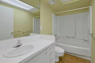 19 Wall Avenue, Valhalla, NY 10595 - Photo 41