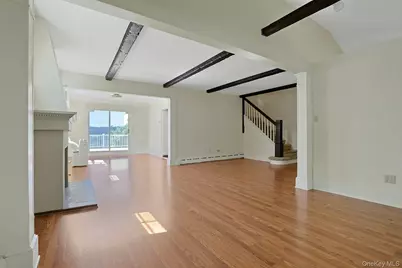 19 Wall Avenue, Valhalla, NY 10595 - Photo 9