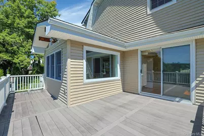 19 Wall Avenue, Valhalla, NY 10595 - Photo 13
