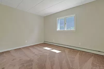 19 Wall Avenue, Valhalla, NY 10595 - Photo 39