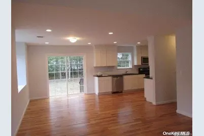 647 Doane Avenue, Bellport, NY 11713 - Photo 5