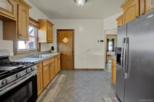 124-19 193rd St, Springfield Gardens, NY 11413 - Photo 11