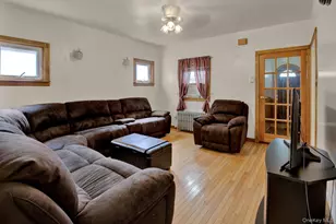 124-19 193rd St, Springfield Gardens, NY 11413 - Photo 5