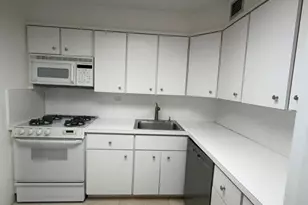 1 Bay Club Dr, Bayside, NY 11360 - Photo 9