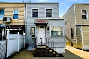 74-31 64th St, Glendale, NY 11385 - Photo 17