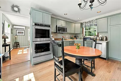 40 Cliftwood Drive, Huntington, NY 11743 - Photo 7
