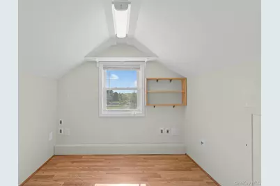 109 Laurel Street, Patchogue, NY 11772 - Photo 25