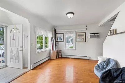 306 McCall Avenue, West Islip, NY 11795 - Photo 3