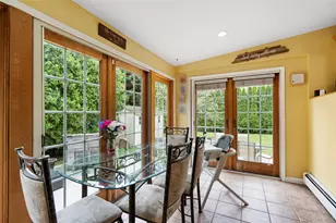 306 McCall Ave, West Islip, NY 11795 - Photo 11