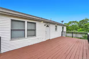 23 Hemlock Dr, Mastic Beach, NY 11951 - Photo 25